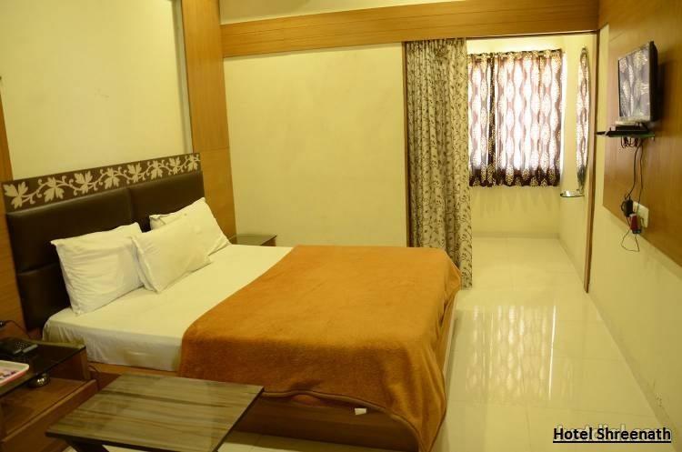 Hotel Shreenath Αχμπανταμπάντ Εξωτερικό φωτογραφία